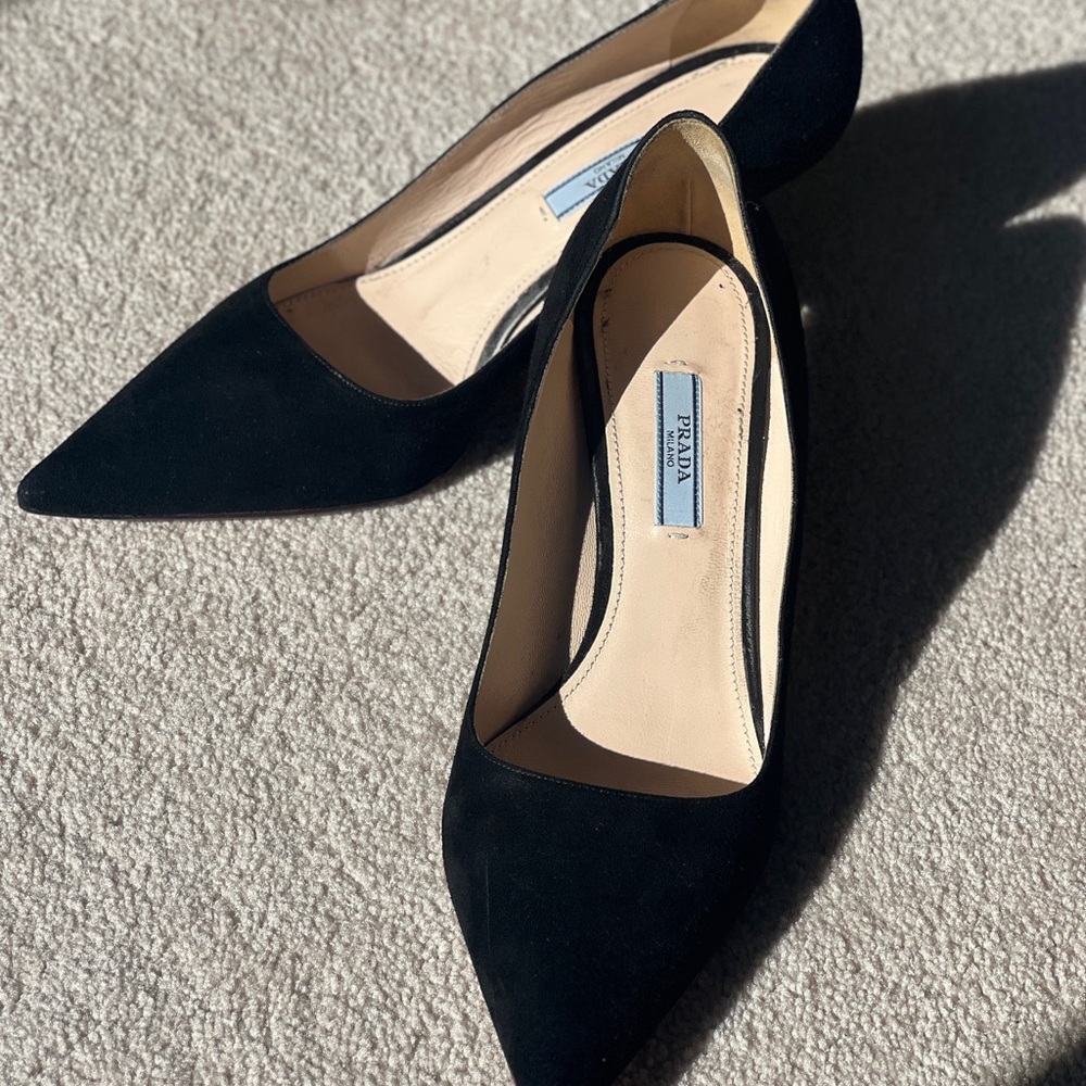 Authentic Prada Black Pointed Toe Heels